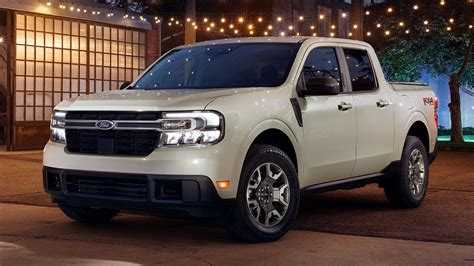 2024 Ford Maverick showcasing its compact truck design and versatility