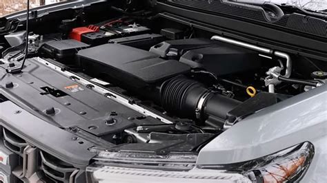 2024 GMC Canyon engine