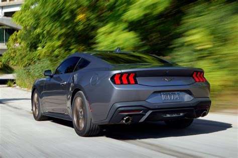 2024 ford mustang 2.3 ecoboost review