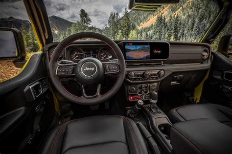 2024 jeep gladiator mojave interior