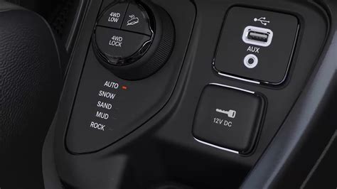 New 2024 Jeep Compass in Paris Dan Cummins Chrysler Dodge Jeep RAM