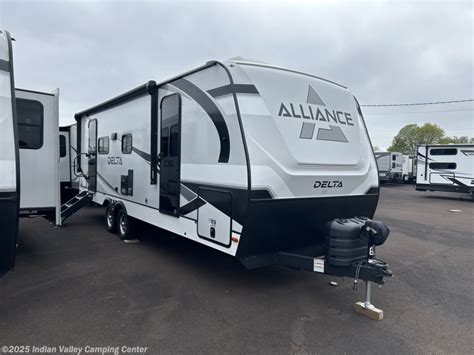 2. 2025 Alliance Delta 252RL: Redefining Truck Campers for the New Era
