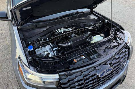 2025 Ford Explorer engine and performance specifications