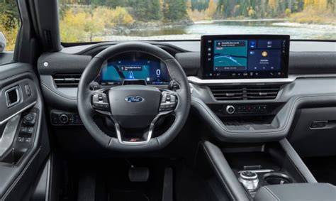 2025 Ford Explorer interior features and technology