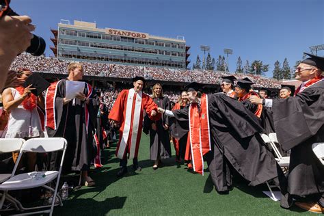 2025 largest graduating class