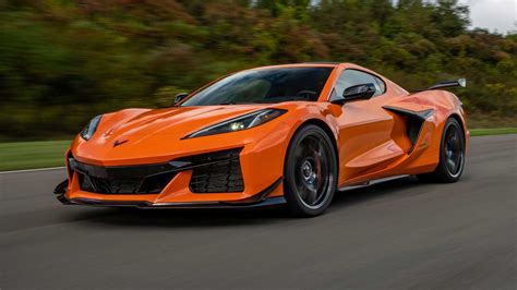 2025 Corvette Z06 Specs Lincoln Nolan