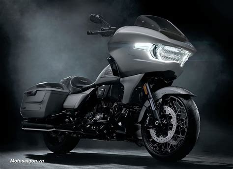 2025 Road Glide Review Fiona Pullman
