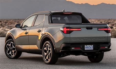 2025 Hyundai Santa Cruz Unveiled in New York With Upgraded Tech and More Capable XRT Trim