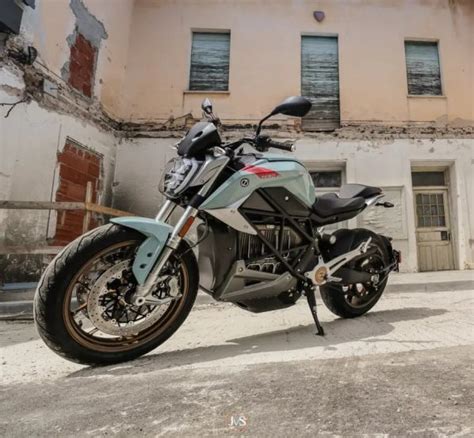 2026 Zero SR/F Electric Motorcycle: The Future of Performance