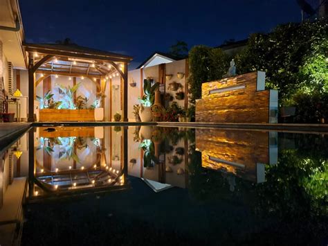 21. Make a feature of your pool with illumination