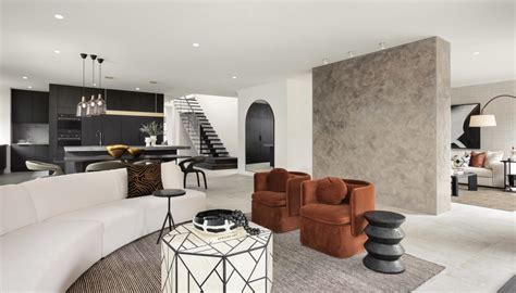 21. Set the tone of your scheme with a mirror