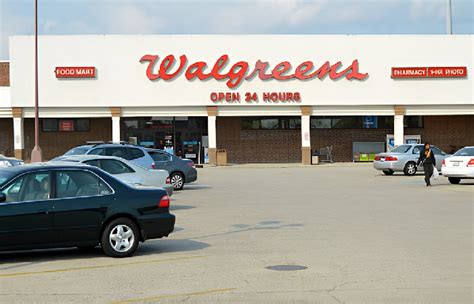 24-hour walgreens open