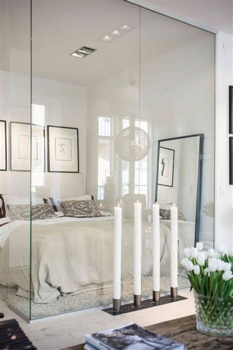 25 daring glass bedroom design ideas trong 2020 nhà tối giản, phòng