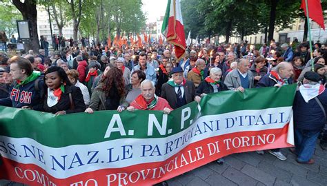 25 aprile 2023 si lavora