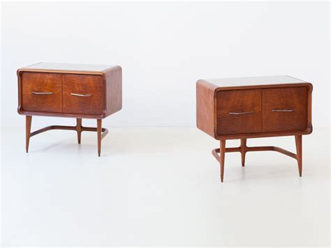 2nd hand bedside tables