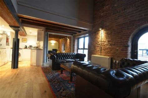 Explore The Exciting City Of Manchester With A 3 Bedroom Apartment To Rent!