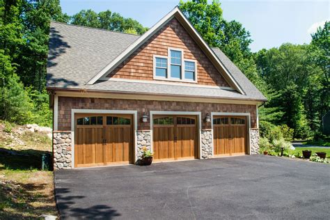 Homes for Sale with a 3 Car Garage Under 400K