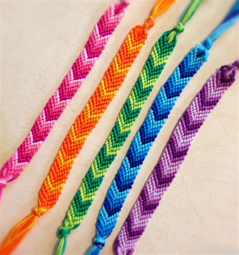 3 Color Friendship Bracelet Patterns