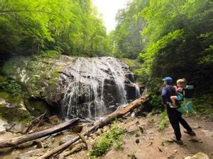 3 Waterfall Hike trail