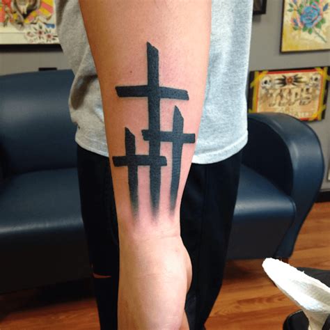 Famous 3 Crosses Tattoo Design Ideas