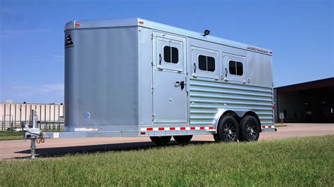 3 horse slant load bumper pull horse trailer