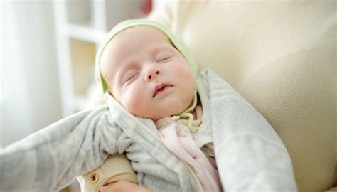 3 month old won't sleep without pacifier