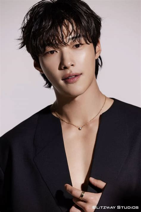 3. Woo DoHwan