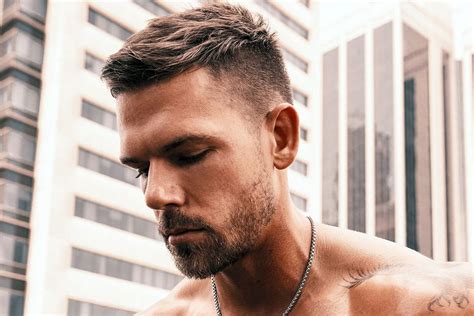 30 Simple, Low Maintenance Haircuts For Men 2019 Update