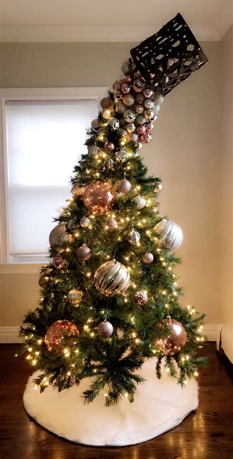 30 Traditional And Unusual Christmas Tree Décor Ideas DigsDigs