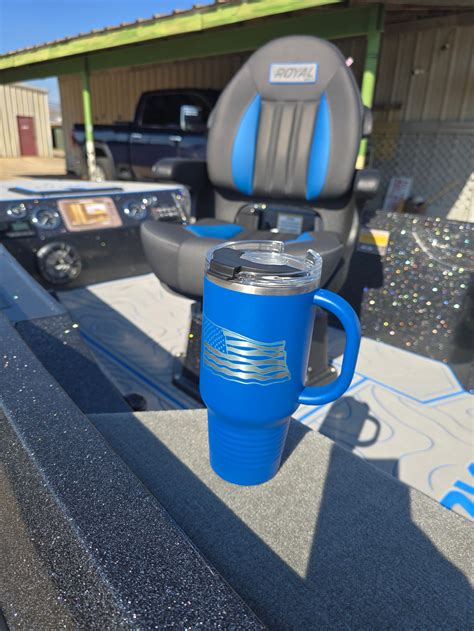 32 ounce insulated mug