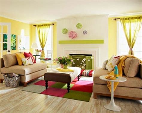 Chicandcolorfulspringlivingroomwithgreenthemes