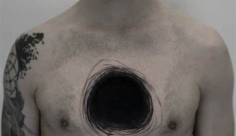 Tattoo optical illusion looks like a huge hole in someone