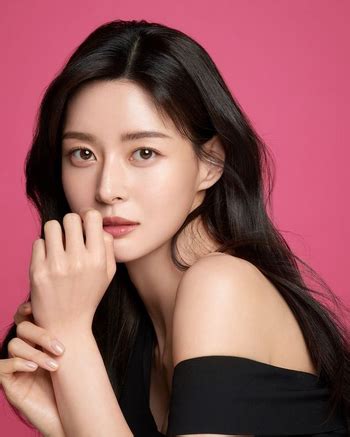 4. Kwon Nara