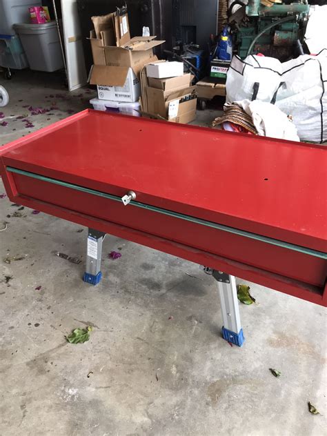 41 inch middle tool box