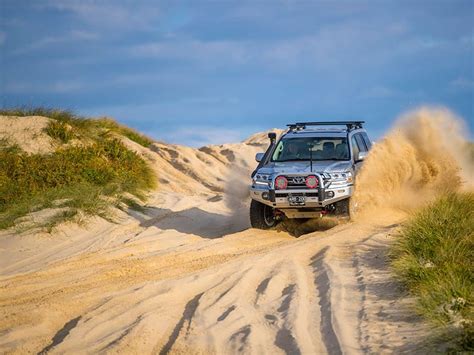 4x4 Driving Sand Dunes