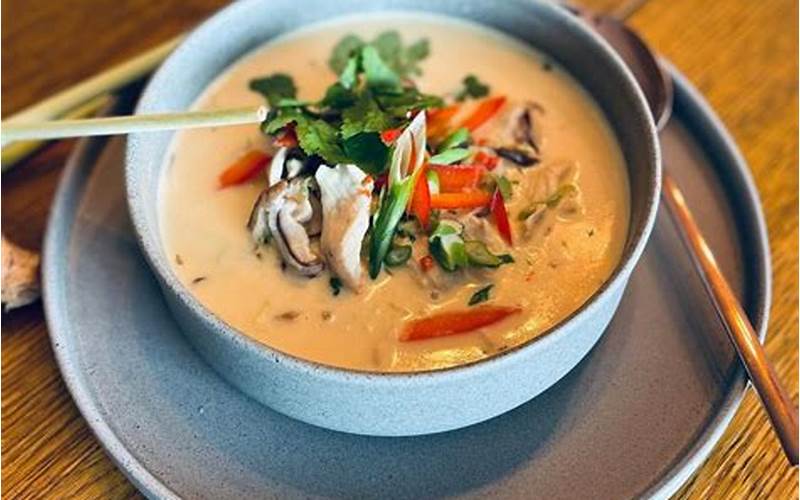5 Tom Ka Gai Recept: Läckra Thai Soppor Att Prova Hemma