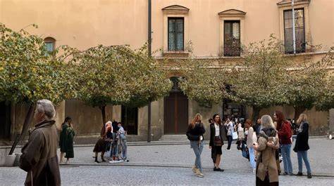 5 Hidden Gem Dinner Theaters in Modena