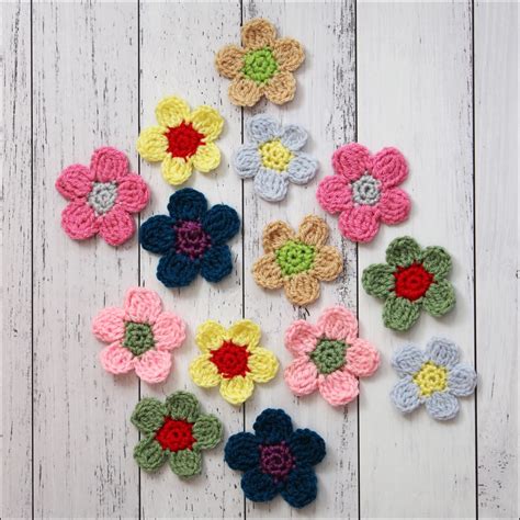 5 Petal Crochet Flower Pattern