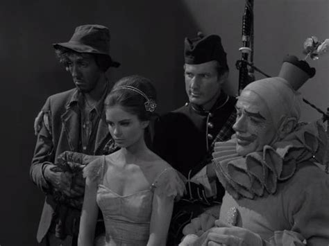 5 characters in search twilight zone episode