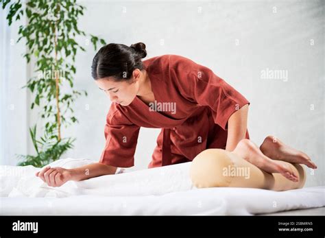 5 masseuse