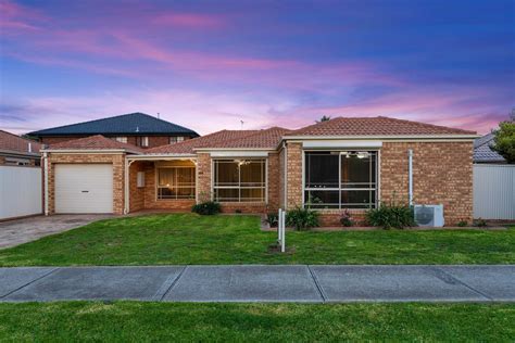 50 messina crescent taylors lakes