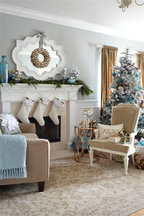 55 dreamy christmas living room décor ideas digsdigs