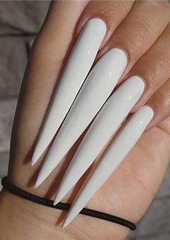 6 Inch Acrylic Nails: The Latest Trend In Nail Art