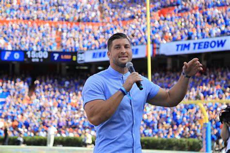 6 Myths About Tim Tebow Debunked