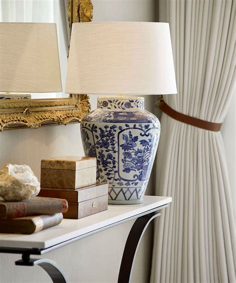 6. Add a warming glow to your entryway with a table lamp