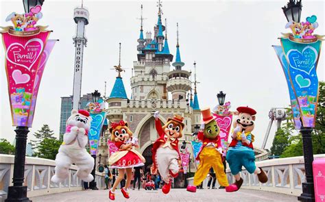 6. Lotte World