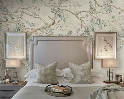 6. Use Chinoiserie to create a restful bedroom