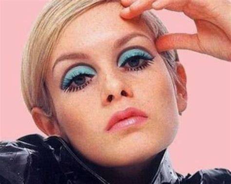 60s Blue Eyeshadow