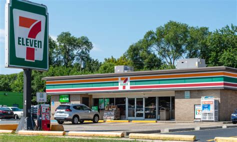 7 eleven near me now hiring