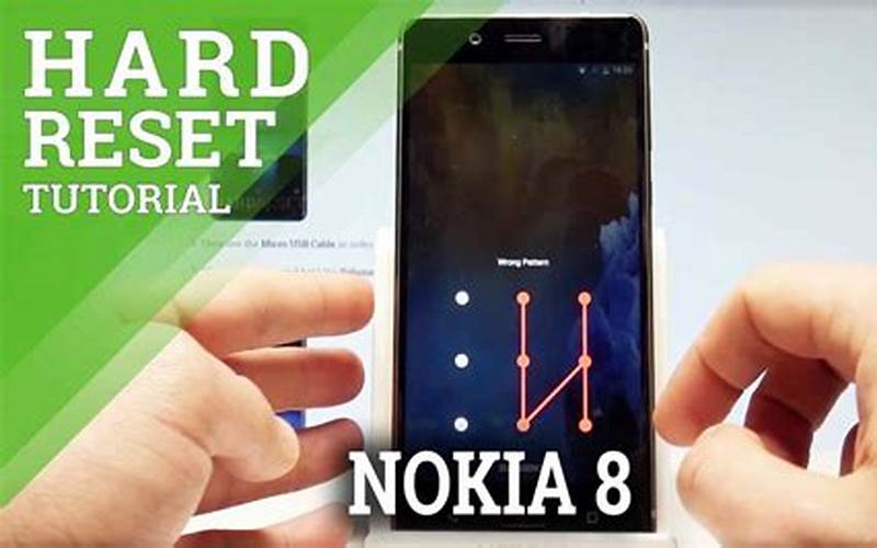 7. Nokia 8 Akan Restart